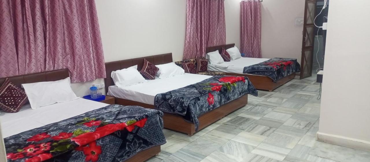 Aashirwad Residency Bed & Breakfast Уджайн Екстериор снимка