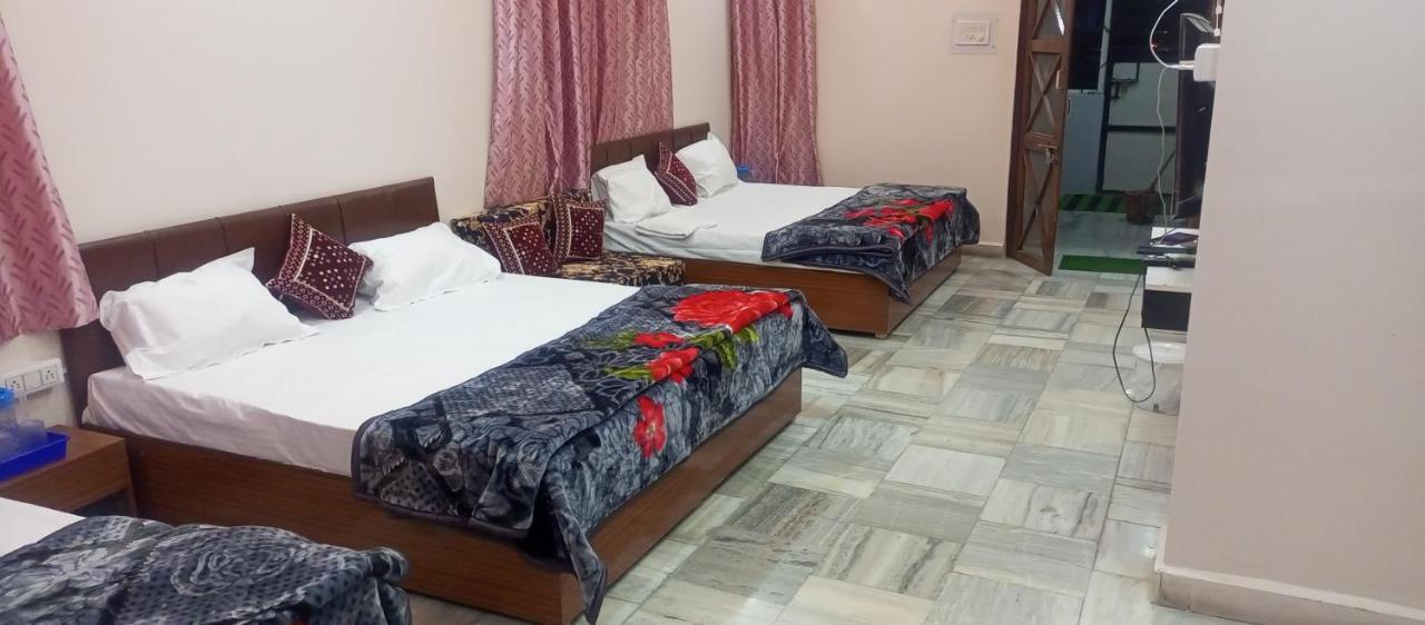 Aashirwad Residency Bed & Breakfast Уджайн Екстериор снимка